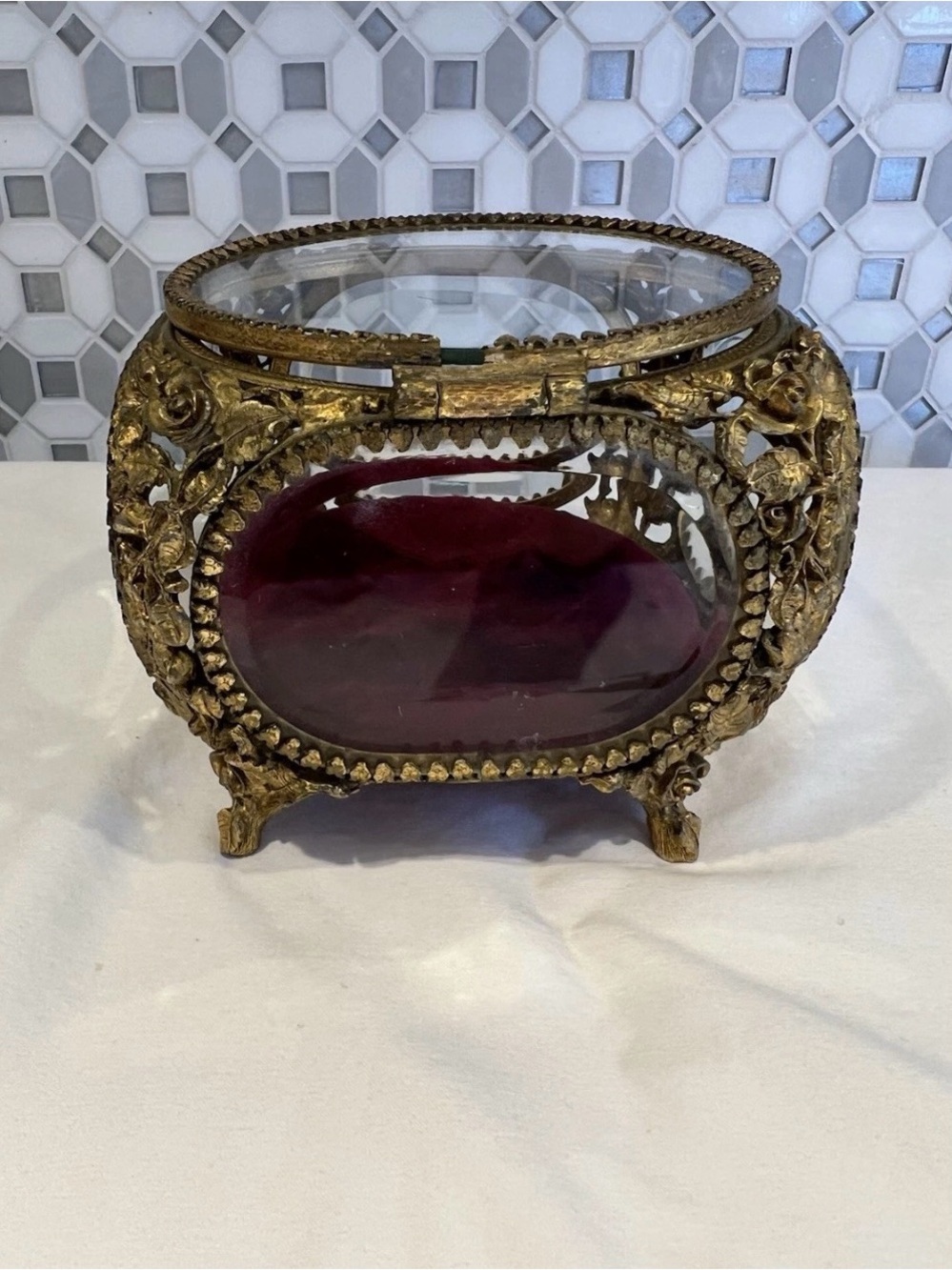 Vintage, Matson, Roses, Ormolu, Gilt, Beveled, , Jewelry Box, Red Velvet - Picture 4 of 10